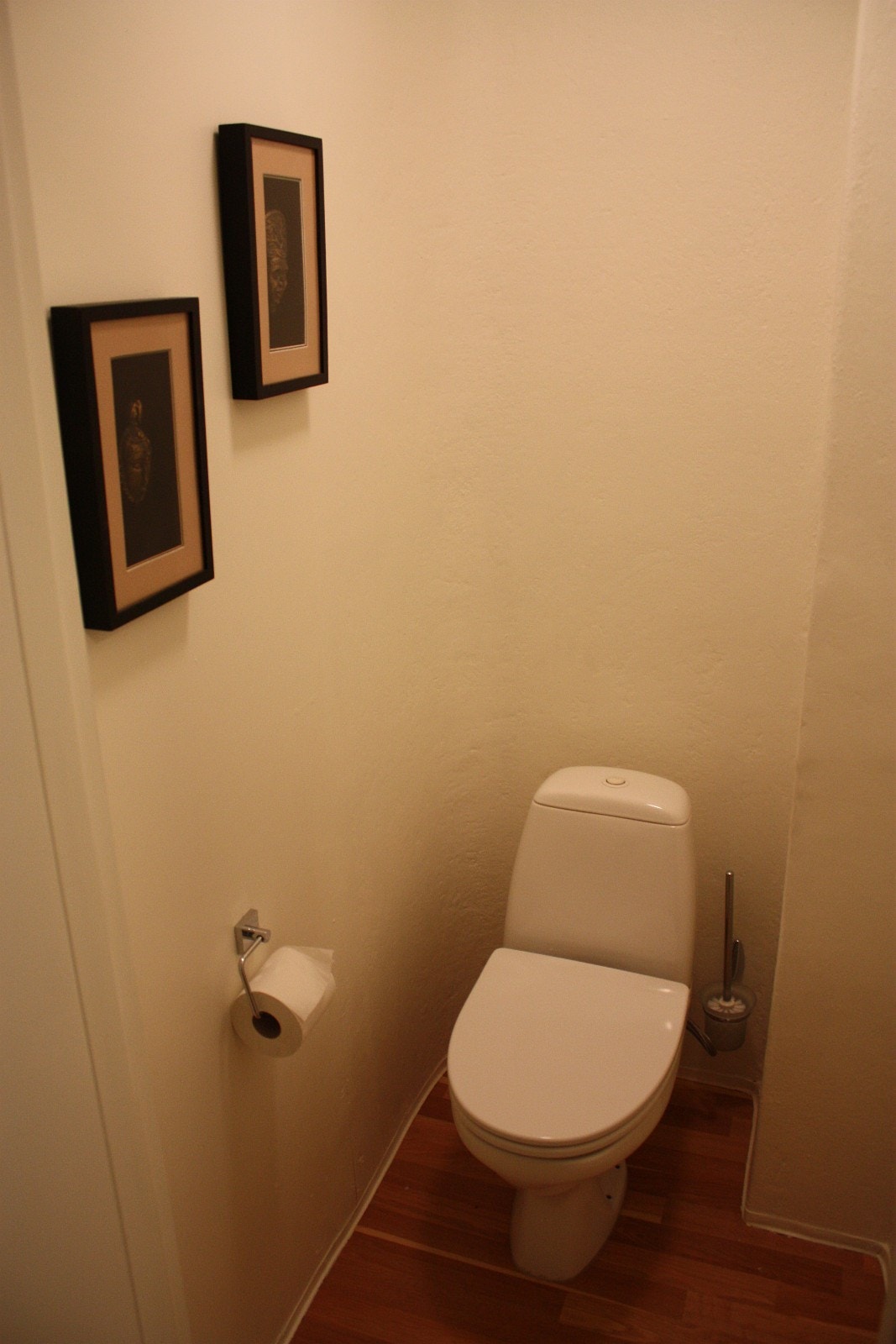 Toalett Galleribilde