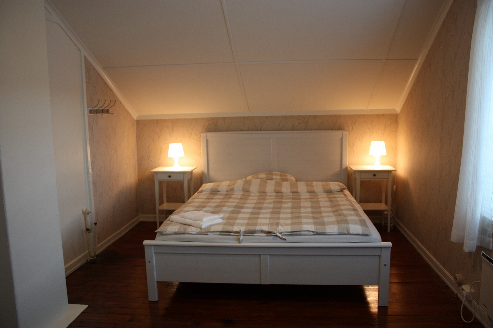 Sov 3 - ca 12 kvm gulvareal (skråtak) Galleribilde