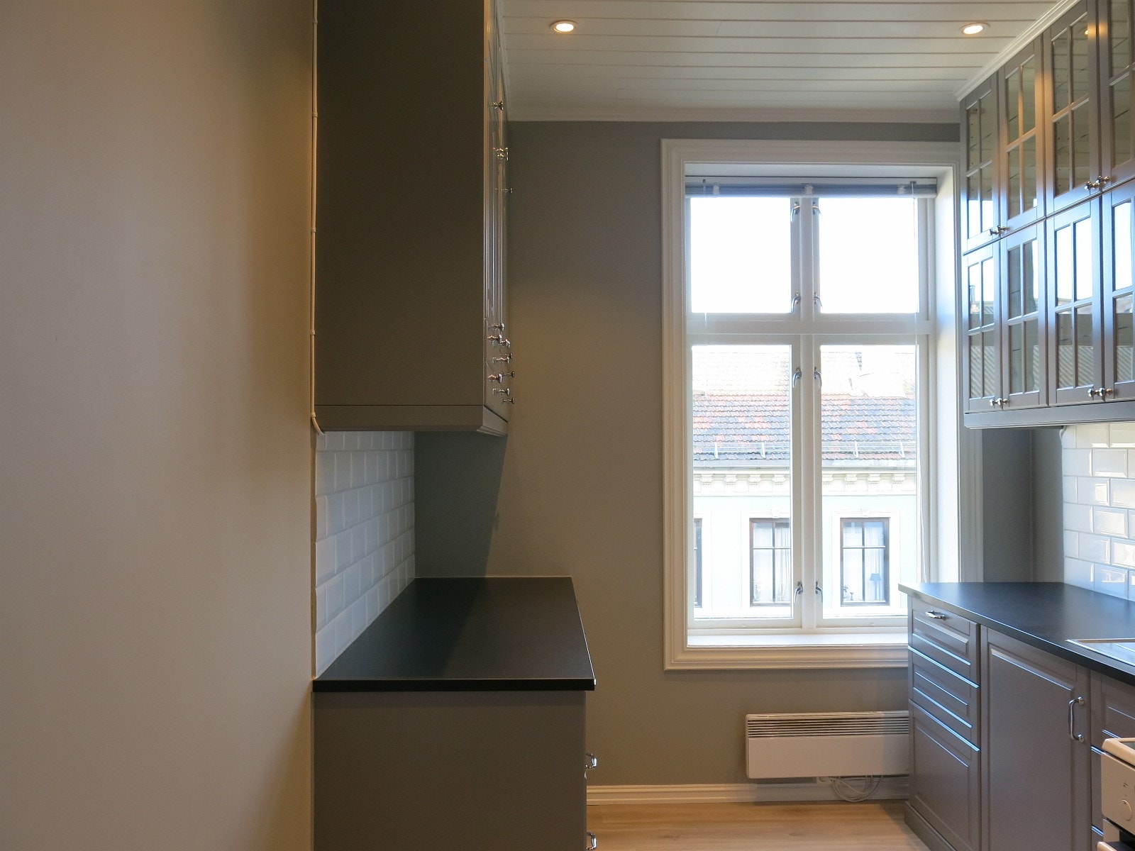 Mulighet for plass til lite kjøkkenbord, ellers plass i stue. Galleribilde