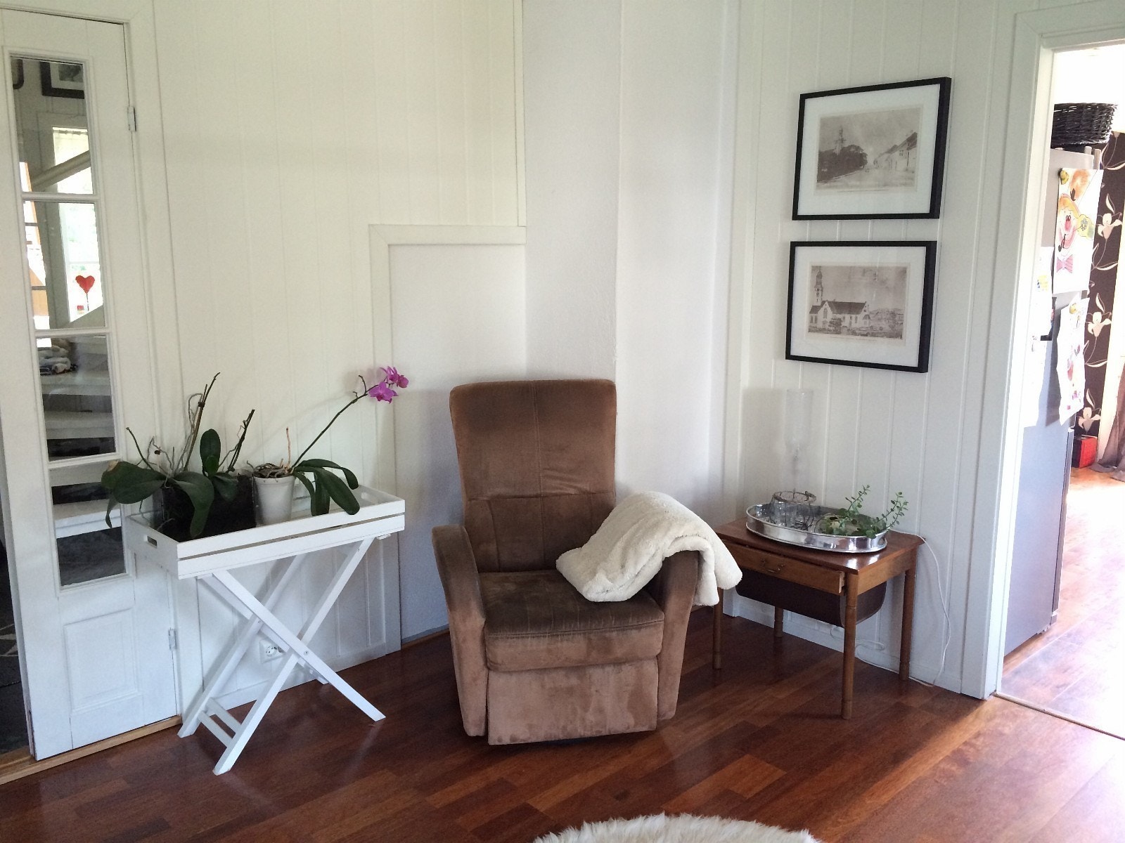 Her er det nå hjørnesofa og tv. Galleribilde