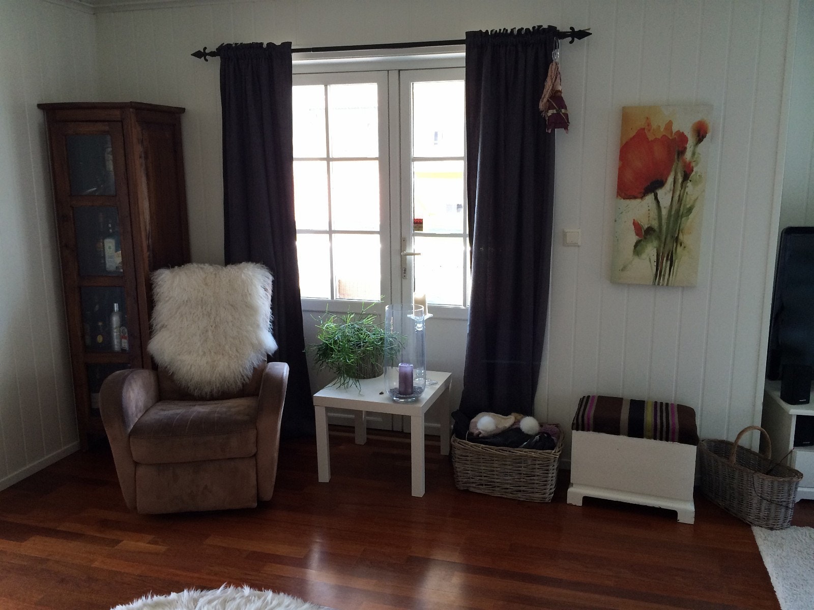 Her er det nå ny sofa i 2023, brukes som felles tv rom Galleribilde