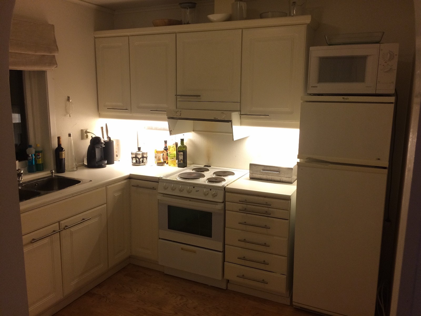 Komfyr blir skiftet ut Galleribilde