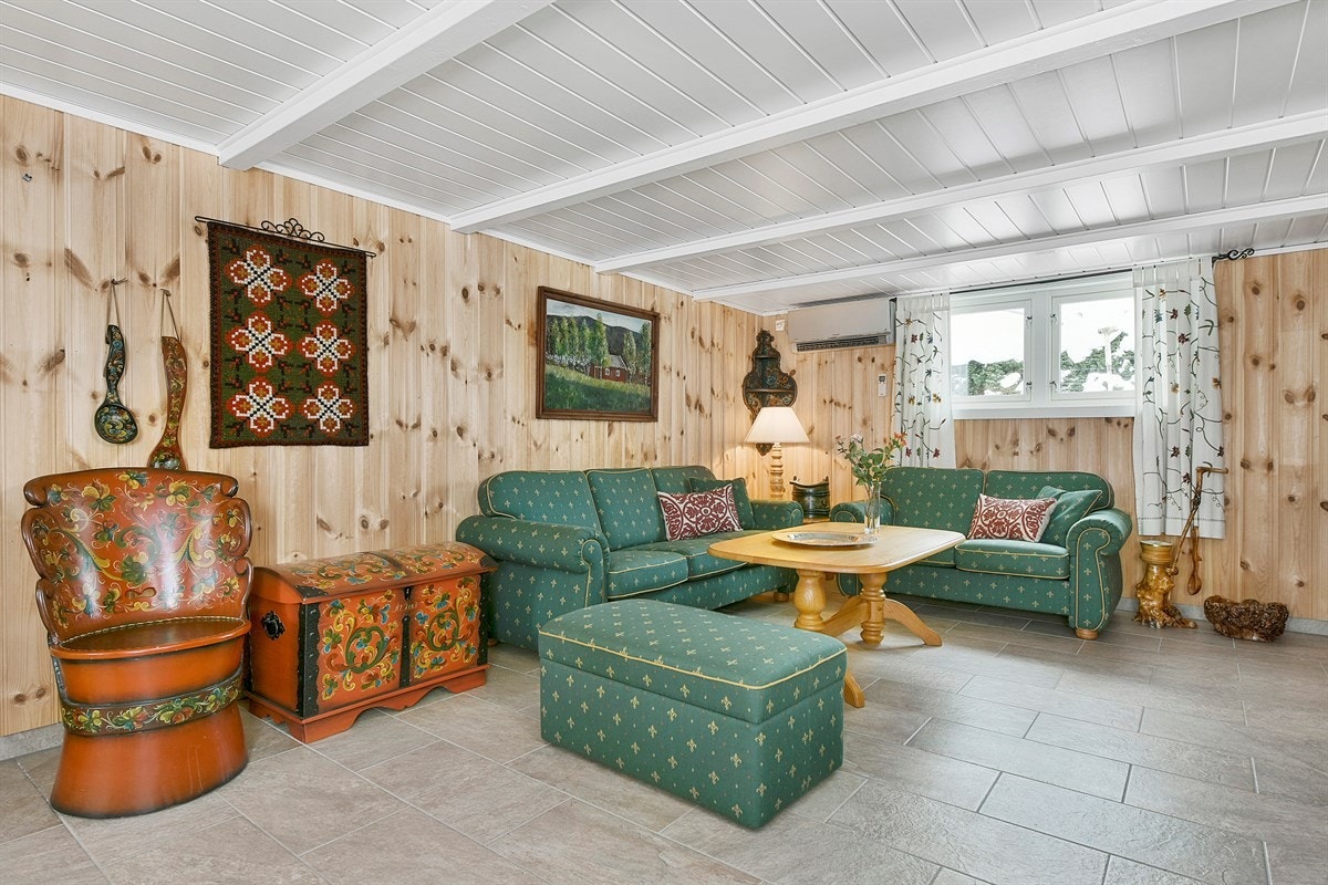 Her kan hele vennegjengen samles for morsomme samlingsstunder eller spillekvelder. Galleribilde