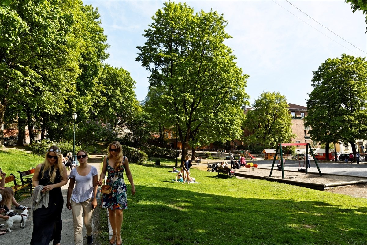 Hyggelige Vestkanttorvet ligger kun et par minutters gange fra leiligheten. Galleribilde