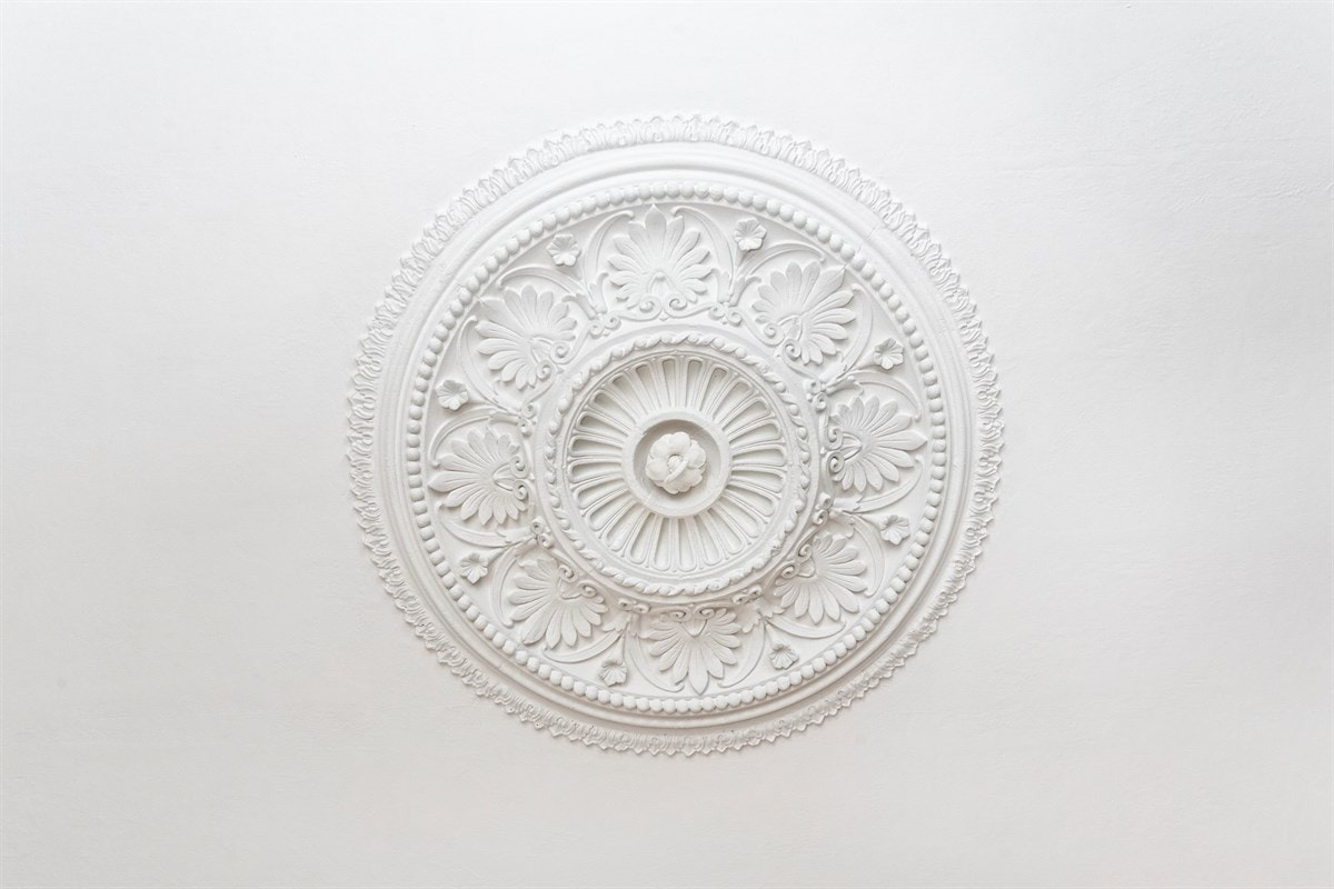 Lekker rosett i himling på kjøkkenet. Galleribilde