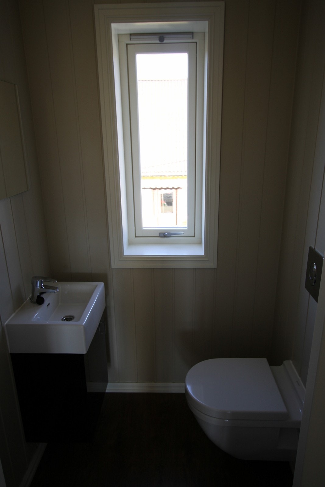 Lite toalett Galleribilde