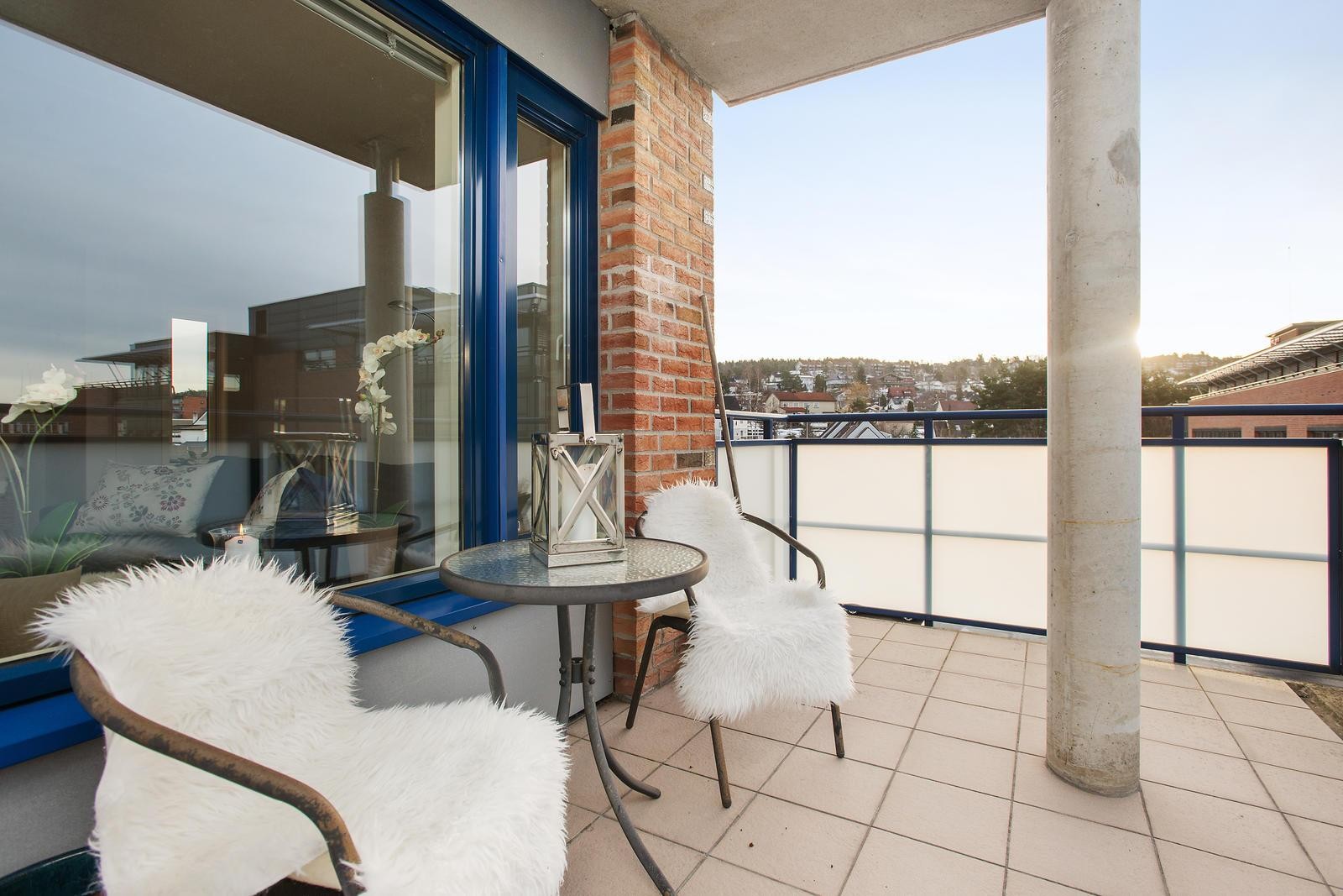 Her har du fantastisk utsikt over byen og kan nyte solskinnsdager. Galleribilde