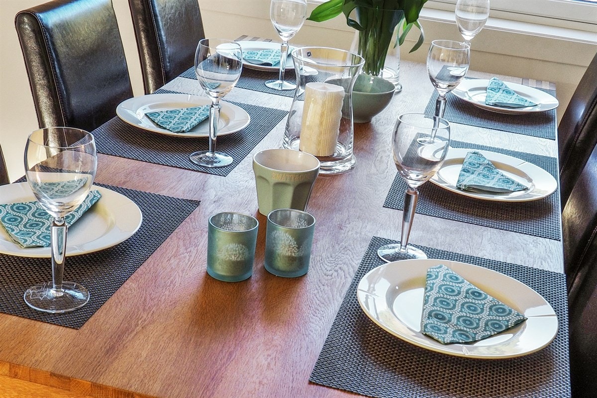 Proaktiv Eiendomsmegling - Detaljbilde spisestue Galleribilde