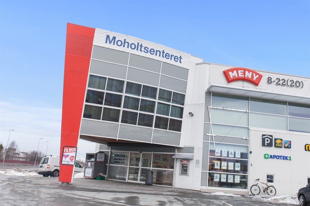 Like i nærheten er Moholtsenteret som kan by på dagligvare butikk, apotek, legekontor med mer. Galleribilde