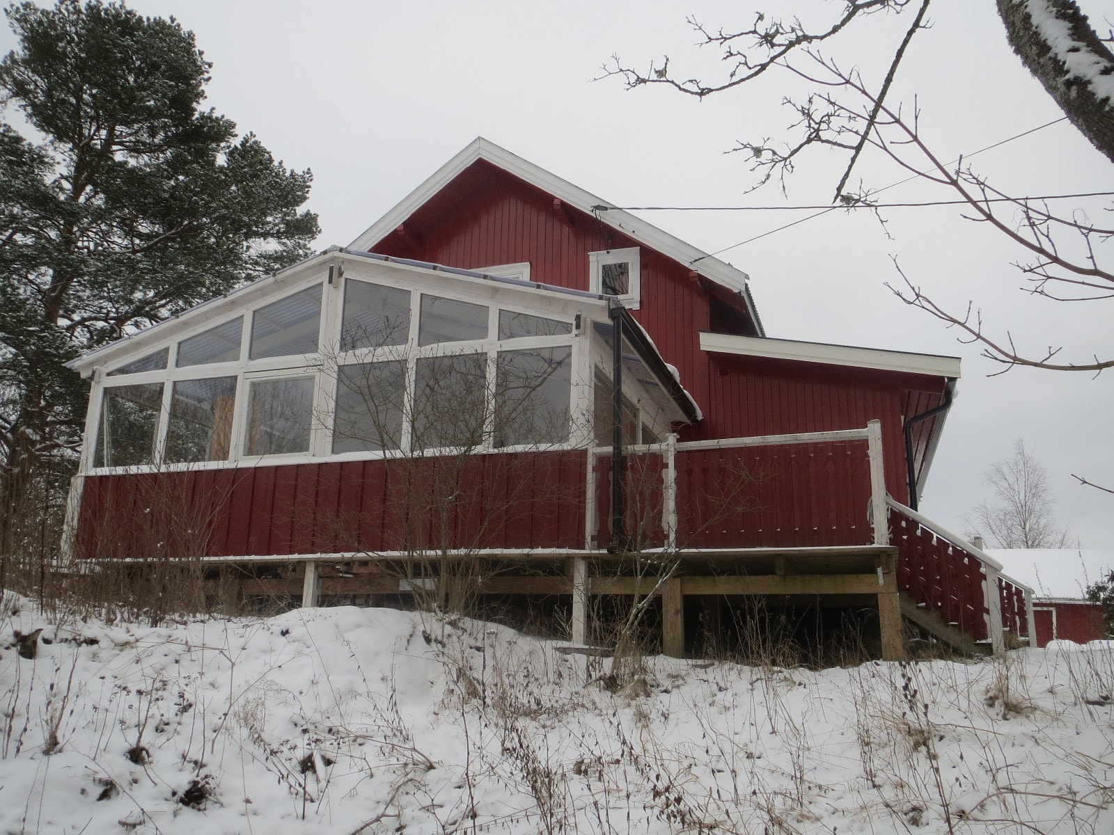 Veranda med mye glass. Galleribilde