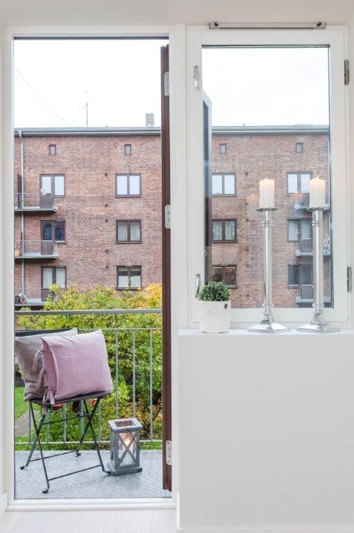 liten balkong fra Master Bedroom. Galleribilde