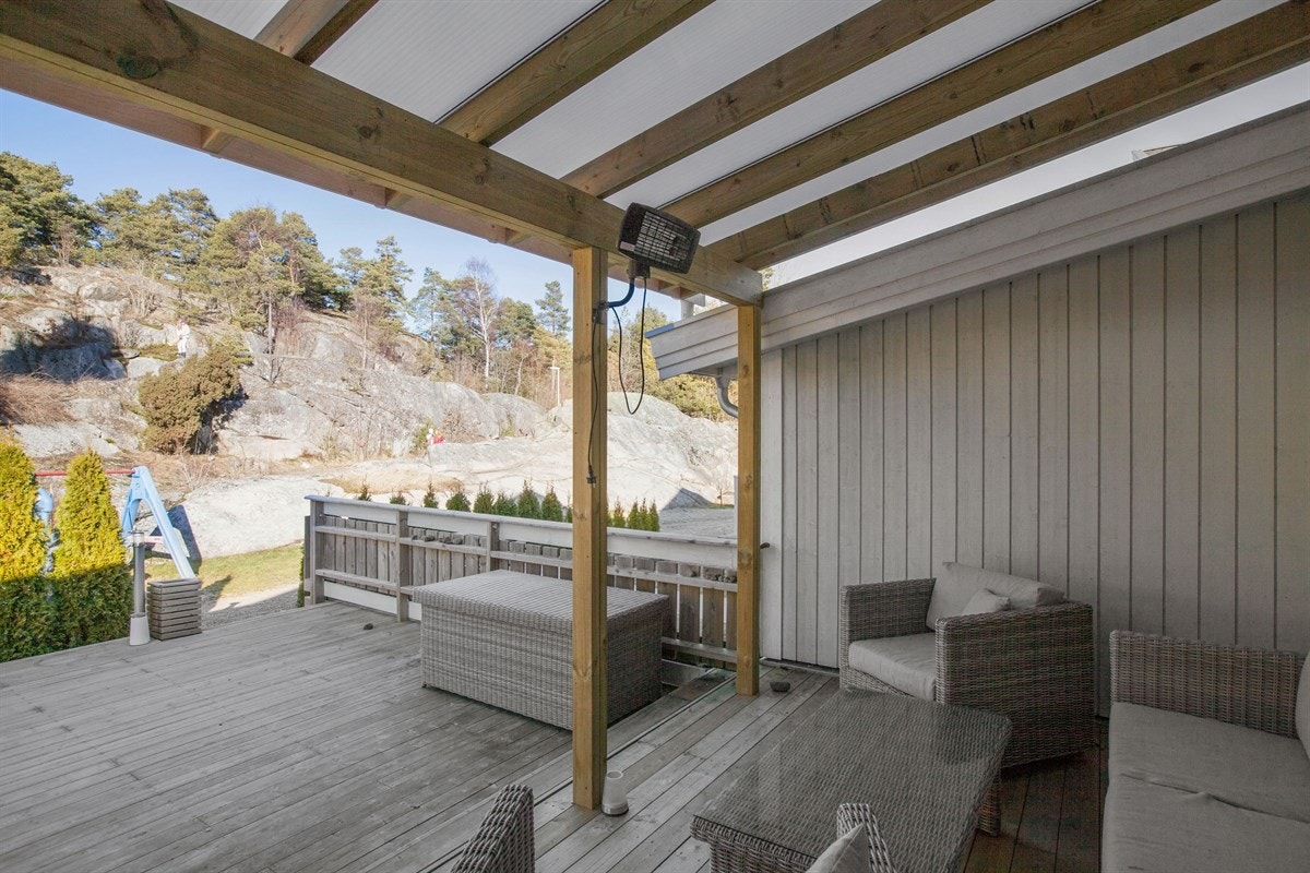 Overbygd terrasse mot vest Galleribilde