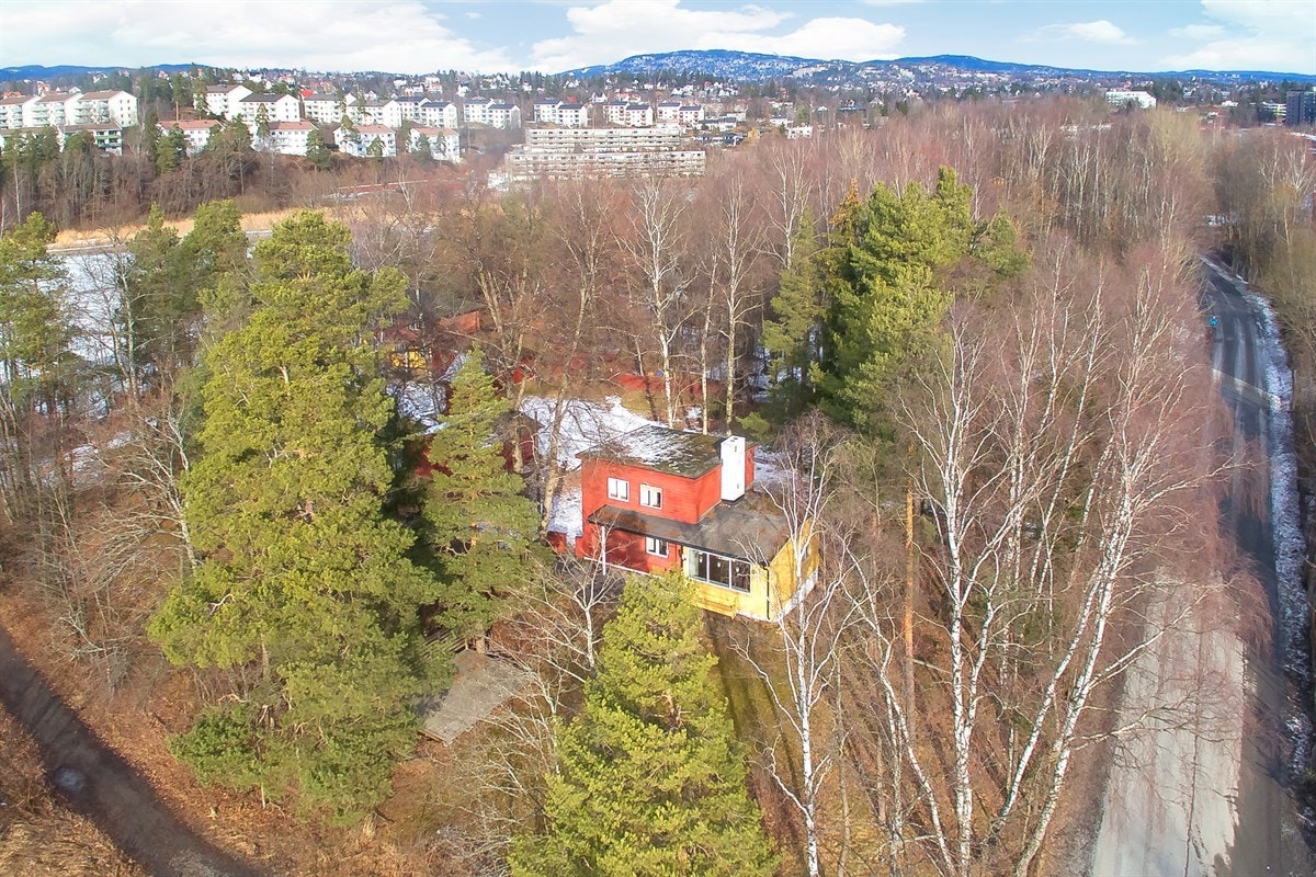 Enebolig på stor tomt i attraktivt område - Sjelden anledning med Holtekilen som nabo Galleribilde