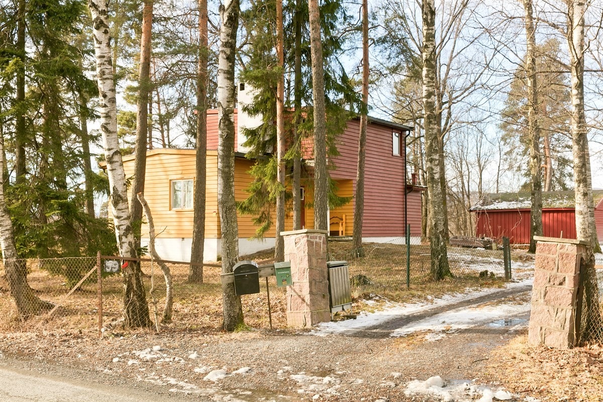 Naturskjønne omgivelser omkranser eiendommen Galleribilde