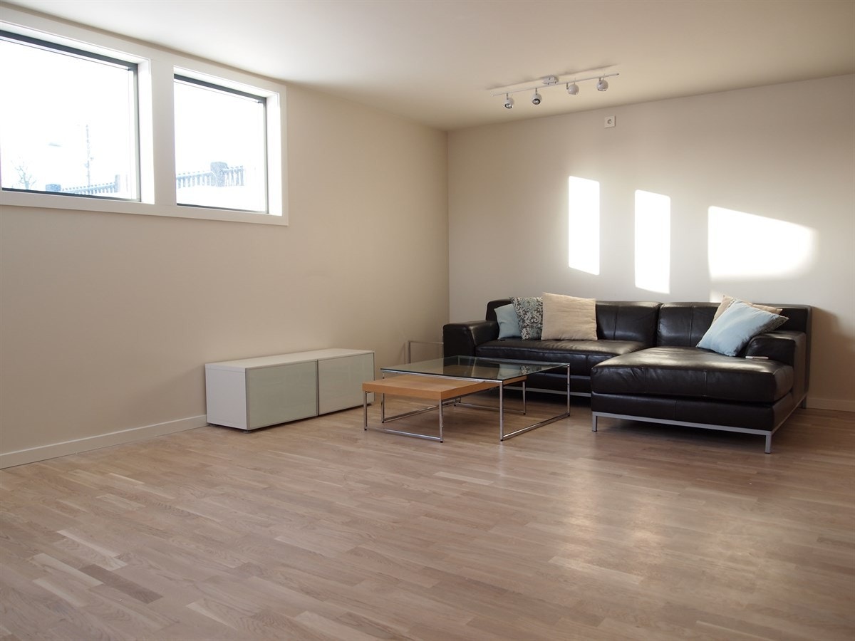 Hybeldel Galleribilde