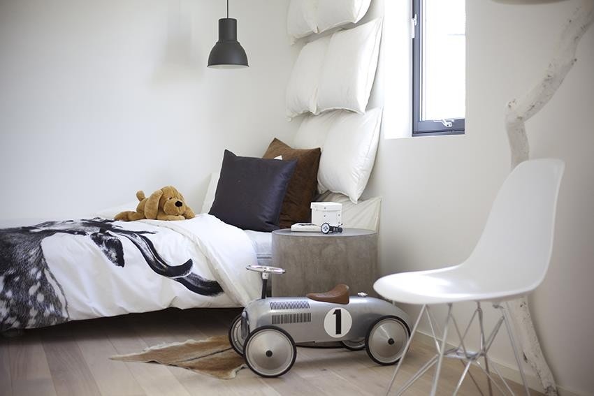 Samtlige 4 soverom i boligen er av meget god størrelse. Galleribilde