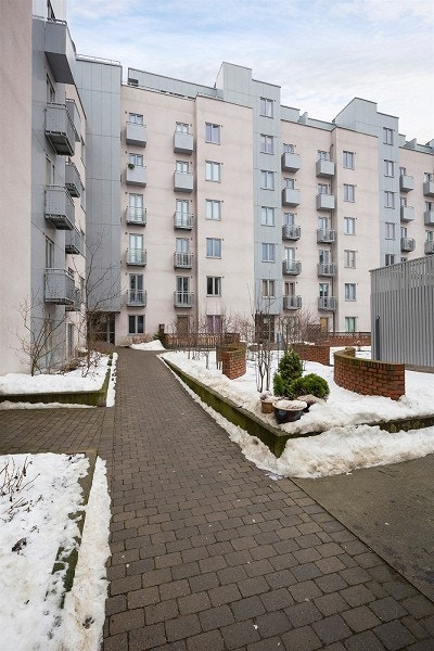 Bakgård Galleribilde