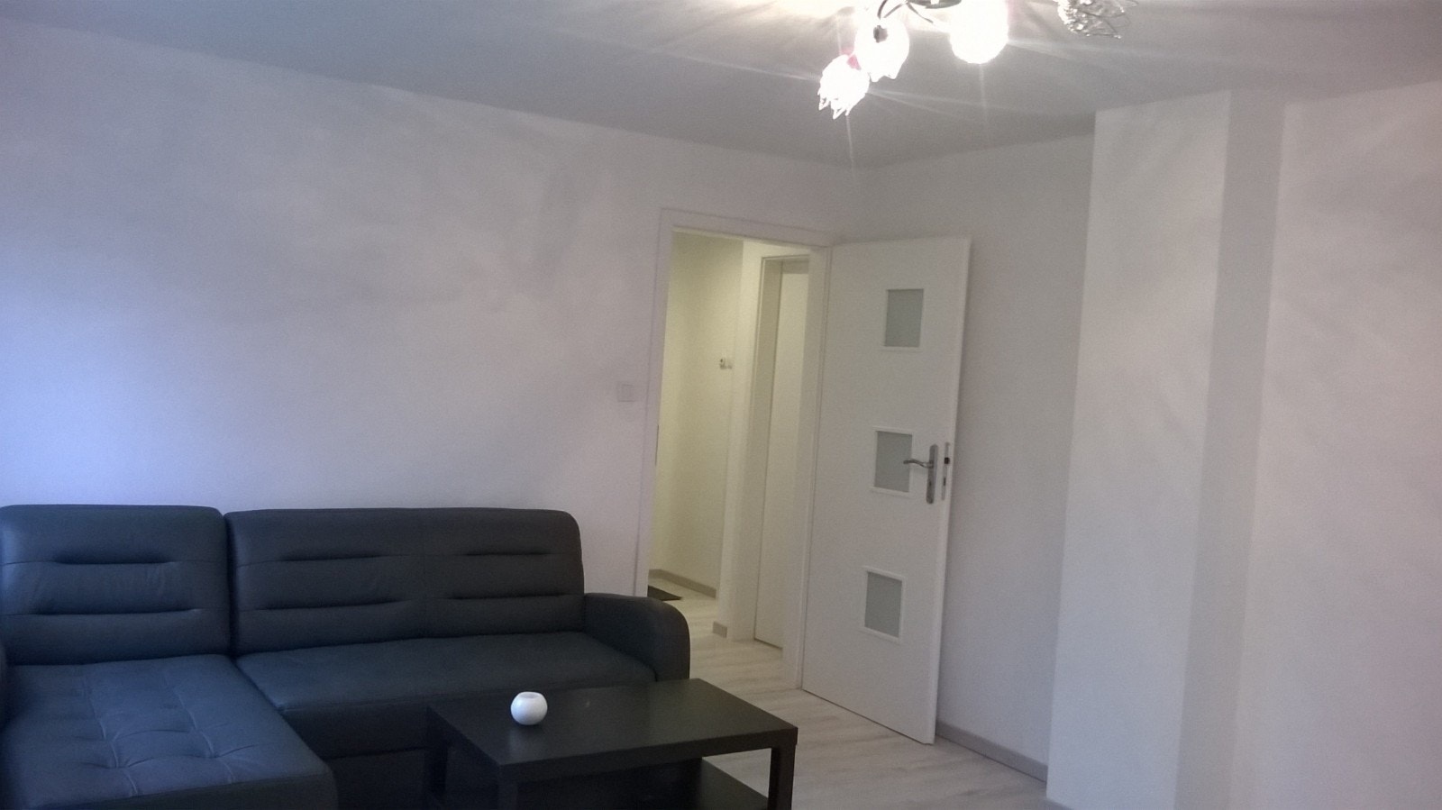 Stue1, skinn sofa gjelder ikke Galleribilde