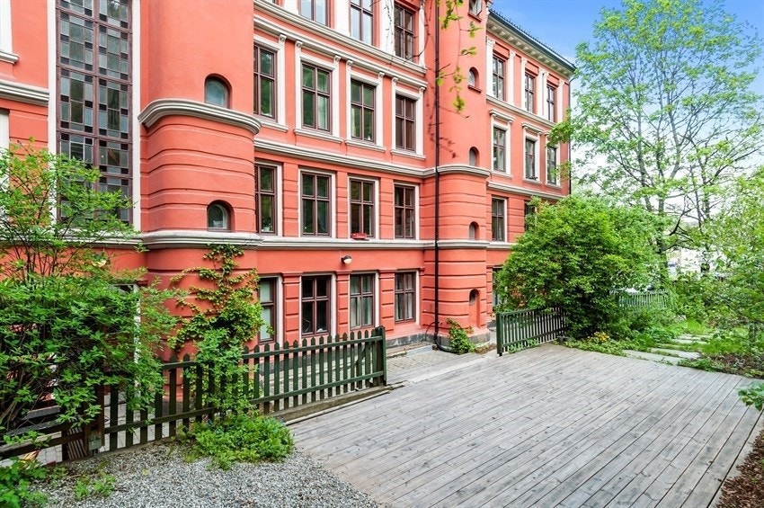 Bakgården Galleribilde