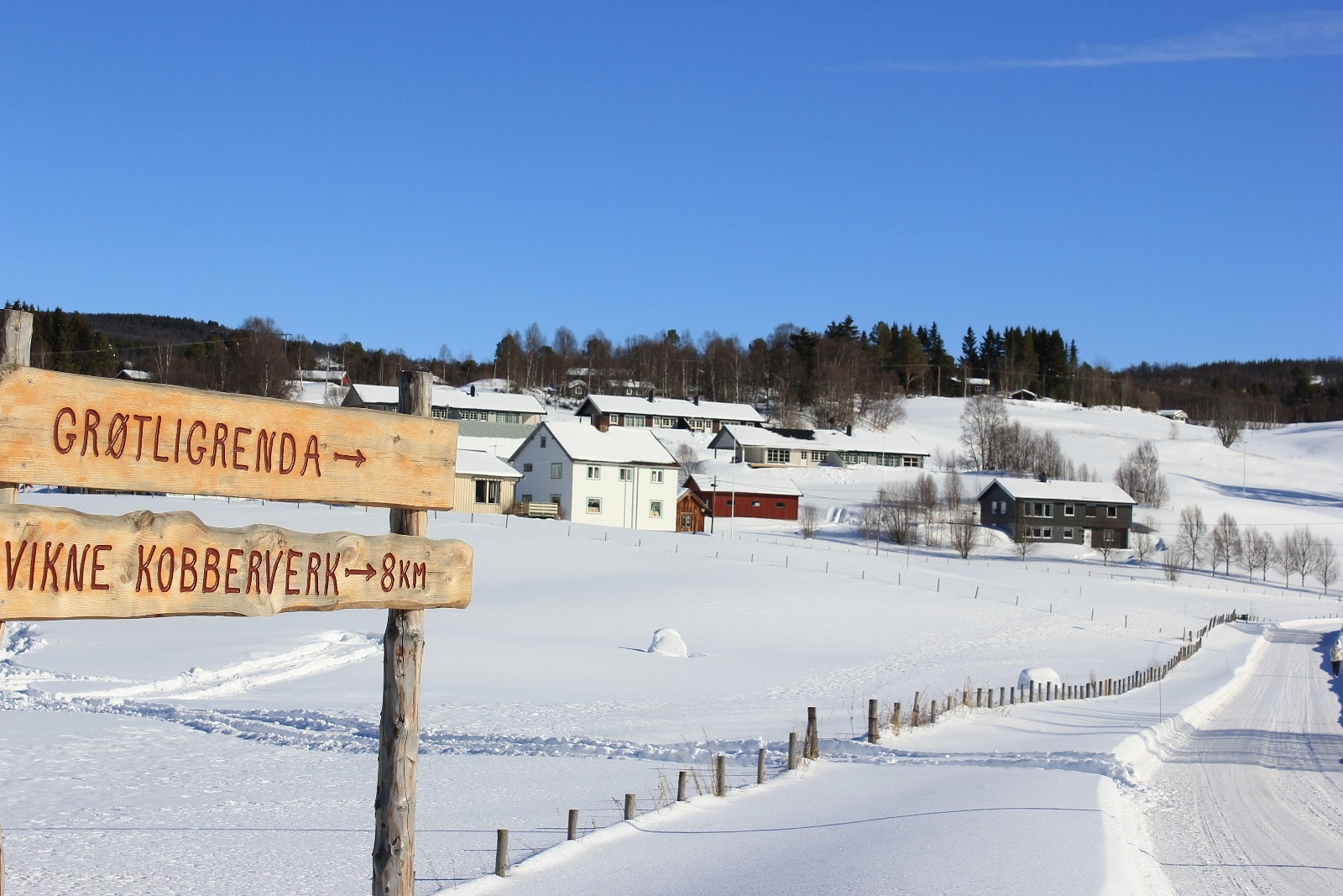 Avkjørsel fra riksveg 3 Galleribilde