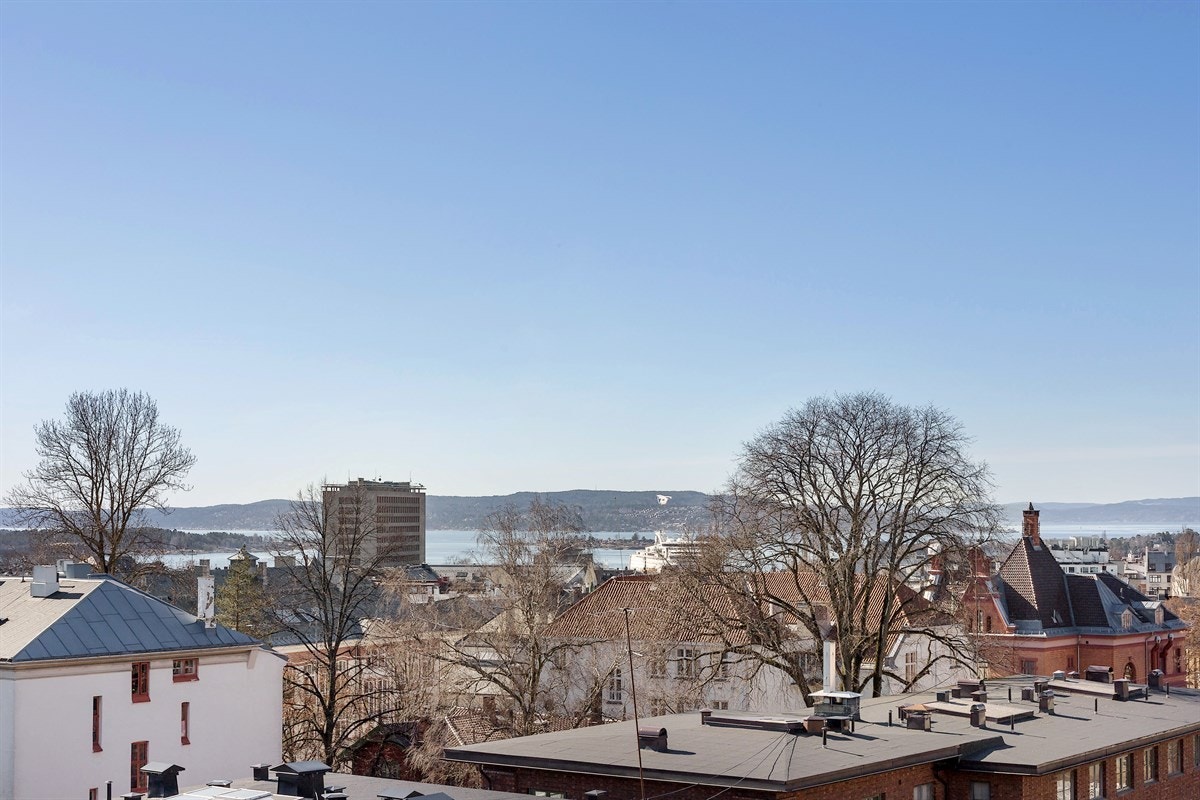 Utsikt fra takterrassen. Galleribilde
