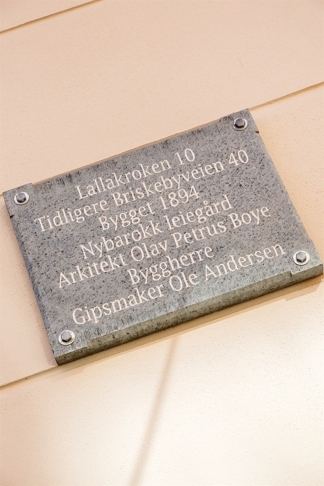 Klassisk bygård med sjel og historie. Galleribilde