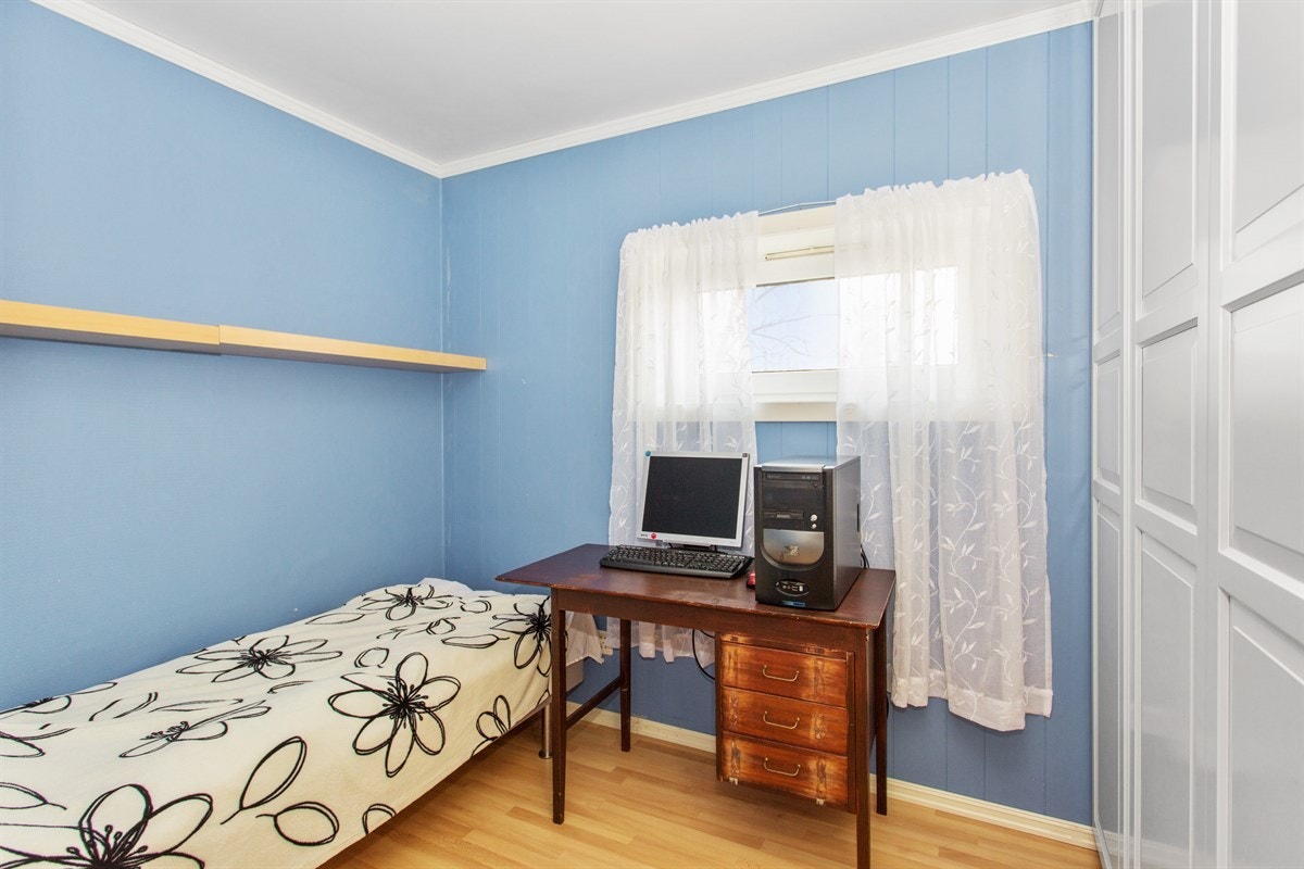 Soverom/sovealkove - et flott ekstra rom med garderobeskap Galleribilde