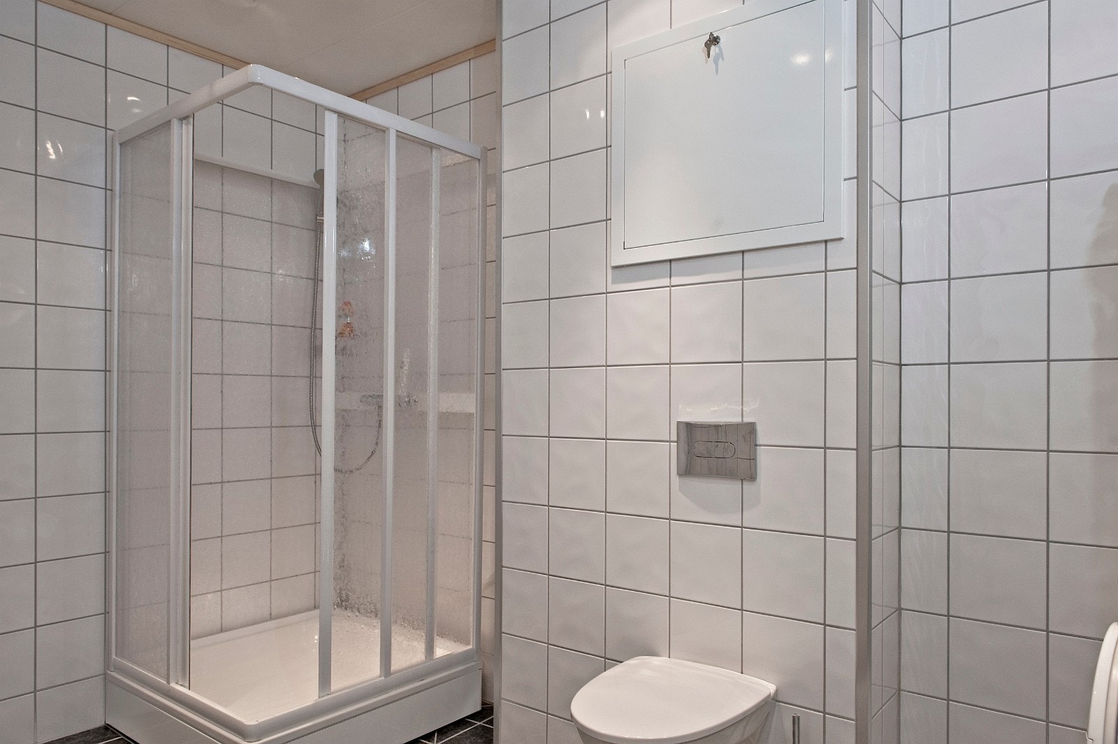 4-roms leilighet 137/142, bad Galleribilde