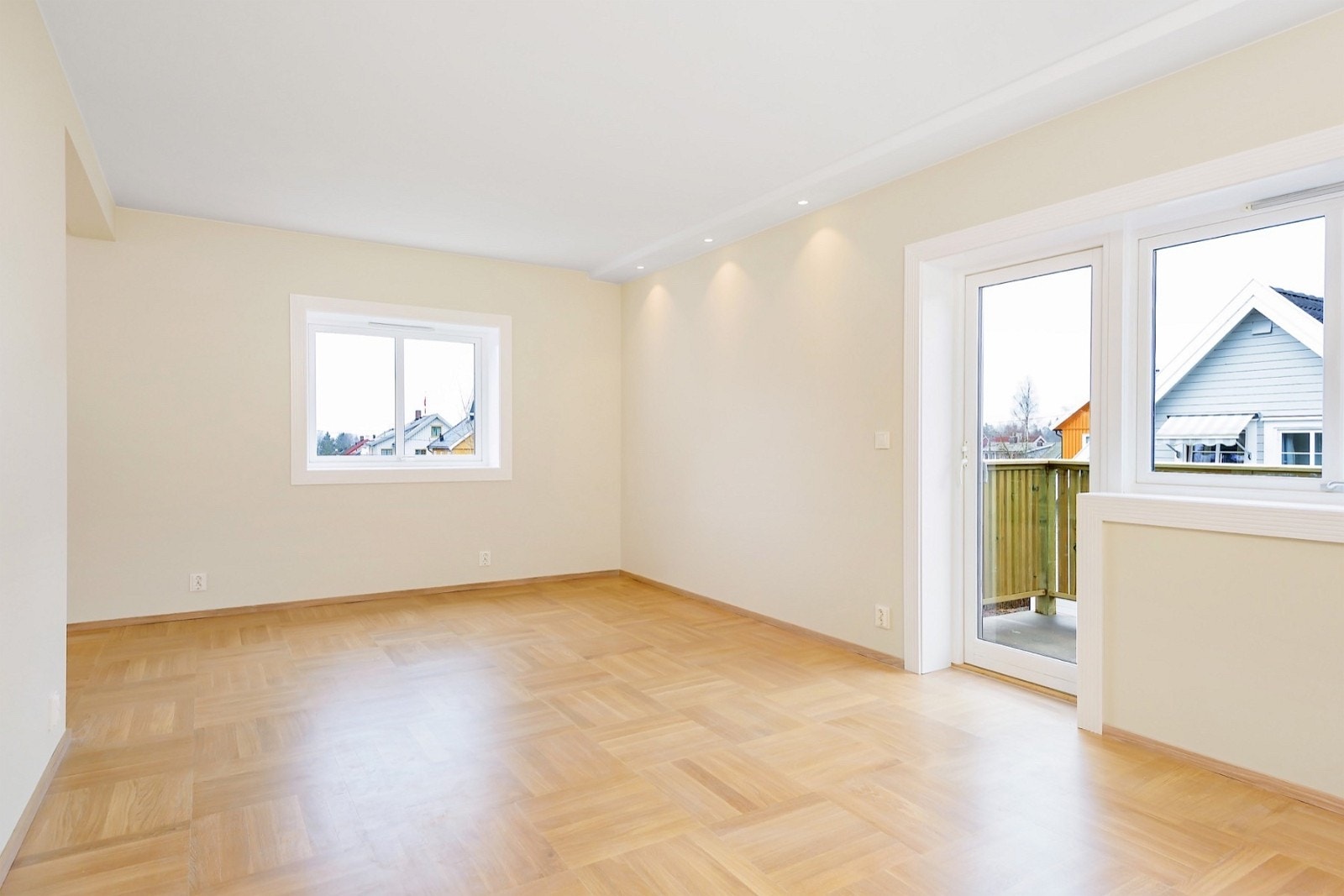 Stue med utgang balkong Galleribilde