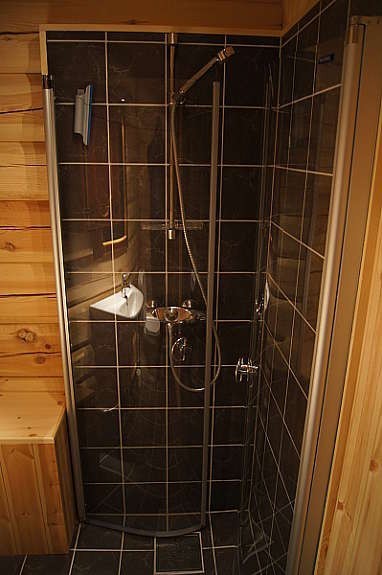 Dusjhjørne i anneks. Galleribilde