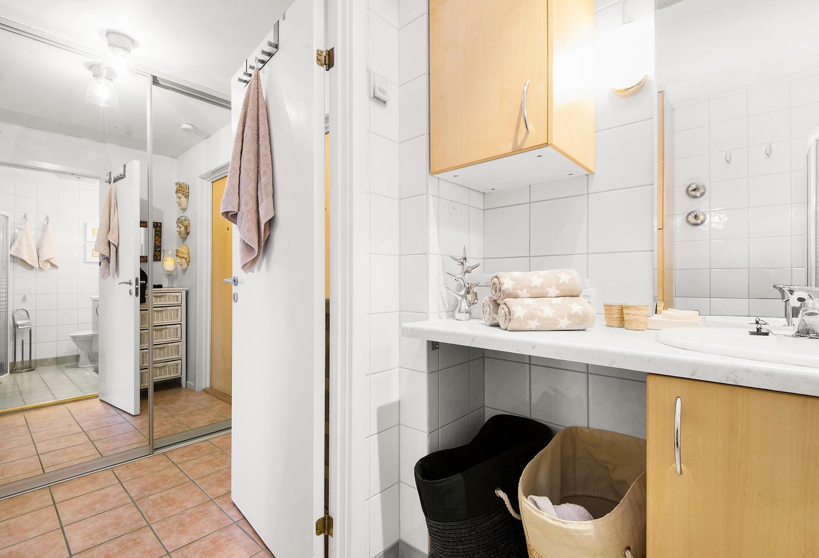 Badet ligger i tilknytning til gangen Galleribilde