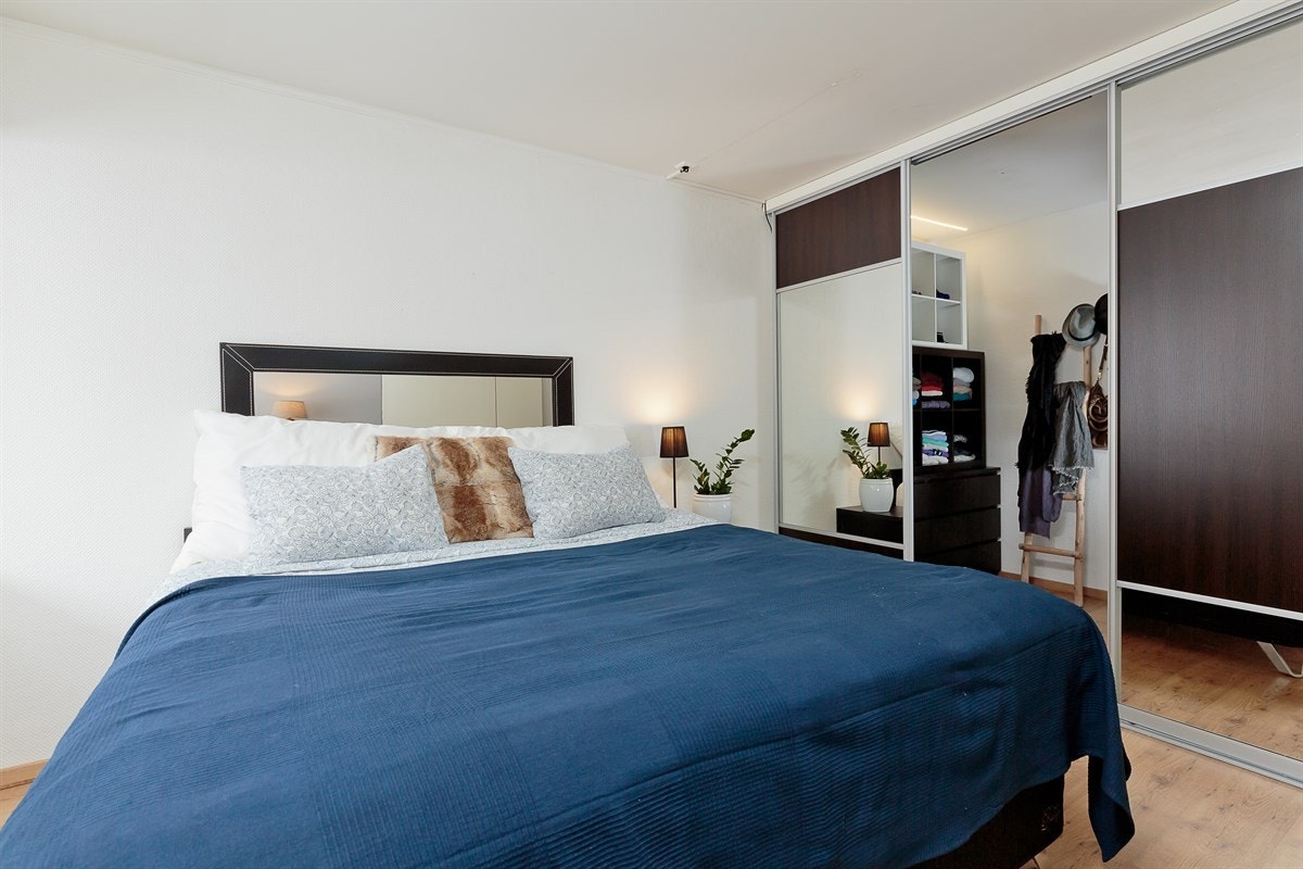 God plass til stor seng. Galleribilde