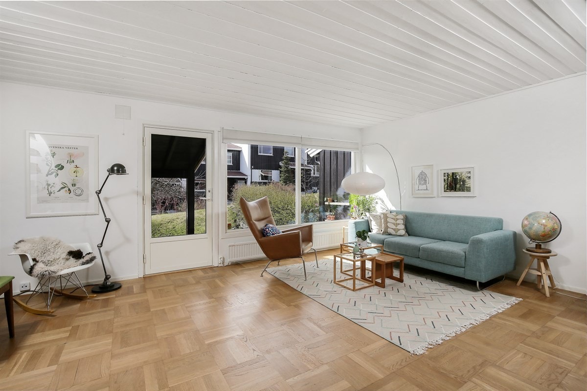 Stuen gir rom for flere alternative innredningsmuligheter. Galleribilde