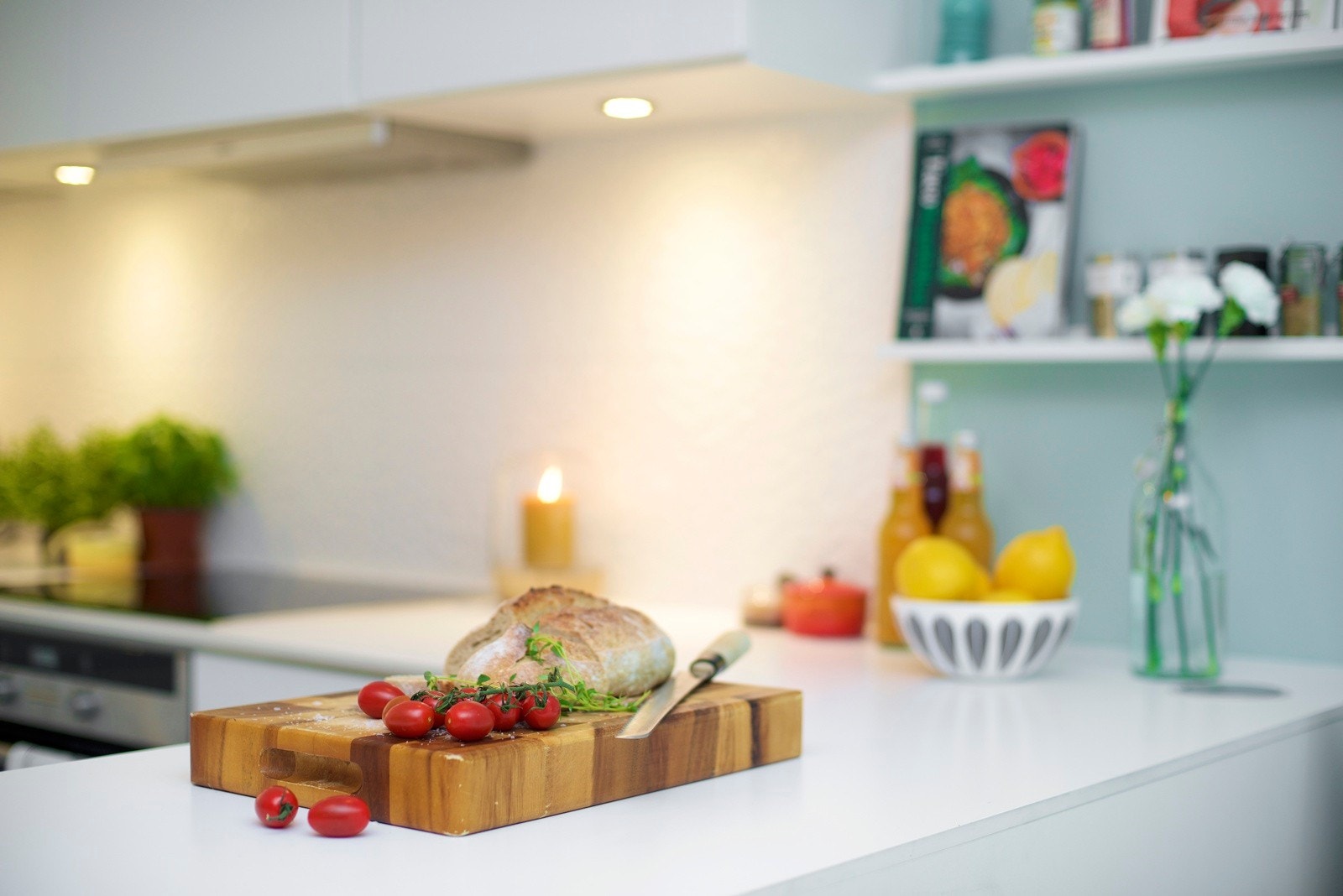 Kjøkken. Innredning er utvidet fra originalt med ekstra mye benkeplass. Galleribilde