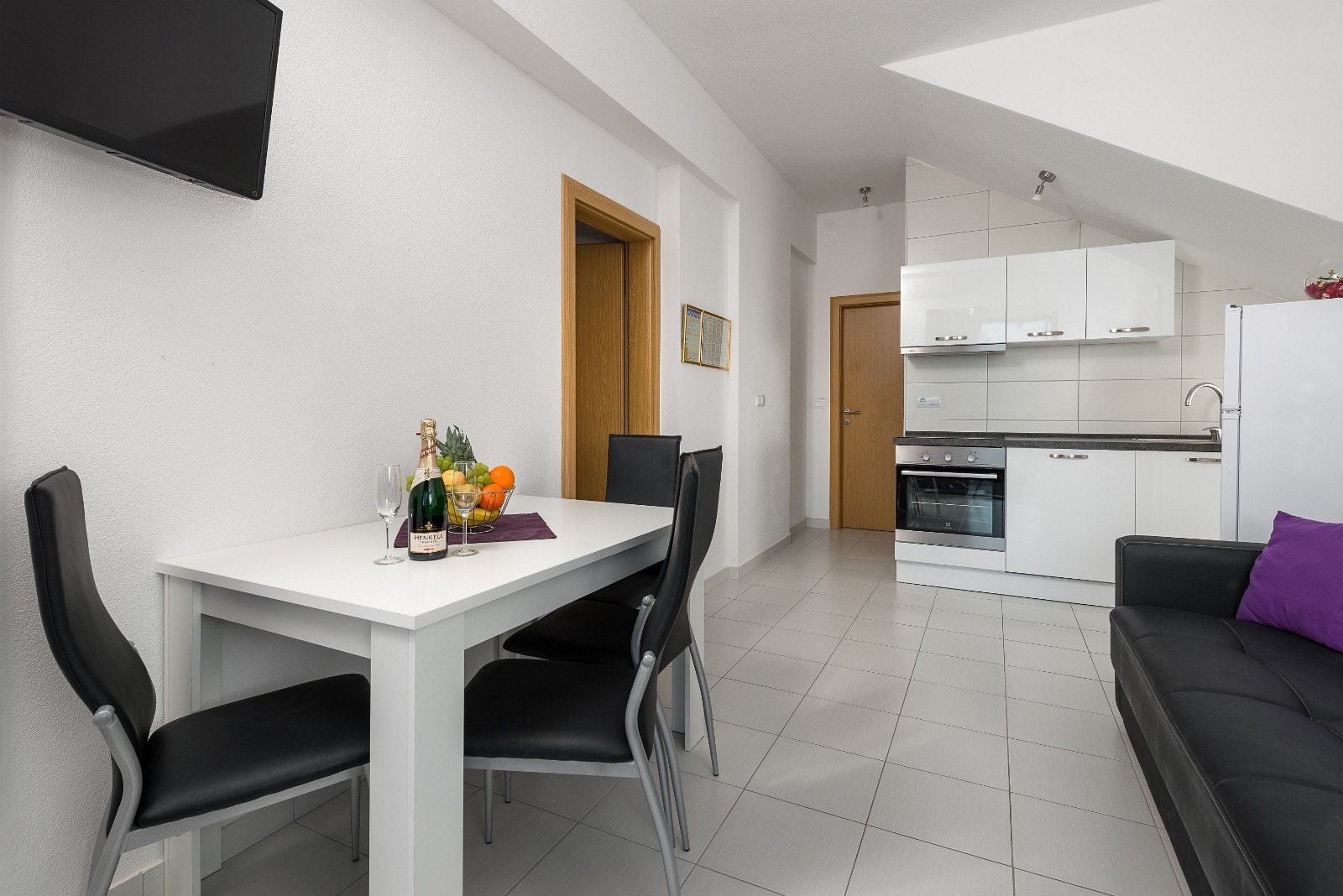 Larissa Galleribilde