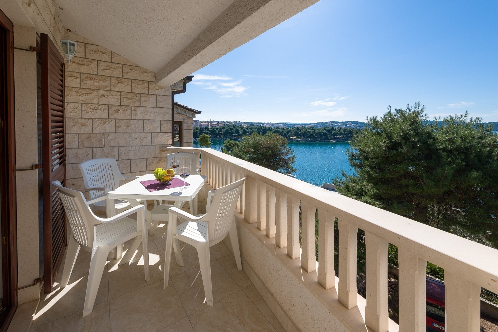 Balkong Marigona Galleribilde