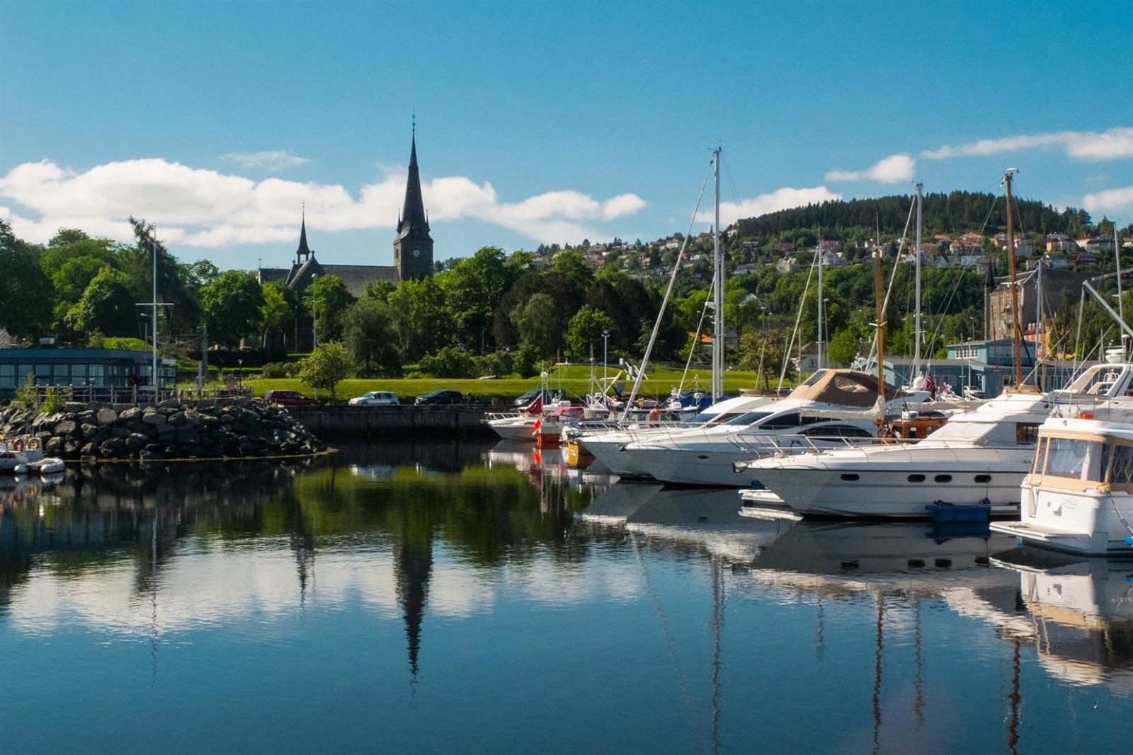 Skansen småbåthavn kun en kort spasertur unna leiligheten. Galleribilde