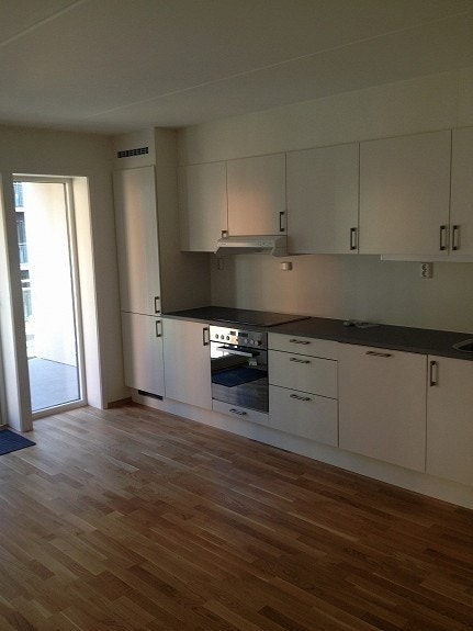 Kjøkken m/ utgang til balkong Galleribilde