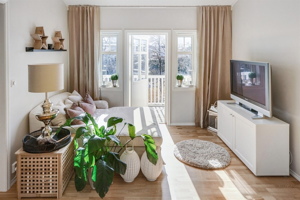 Utgang til altan i 2 etg. Galleribilde