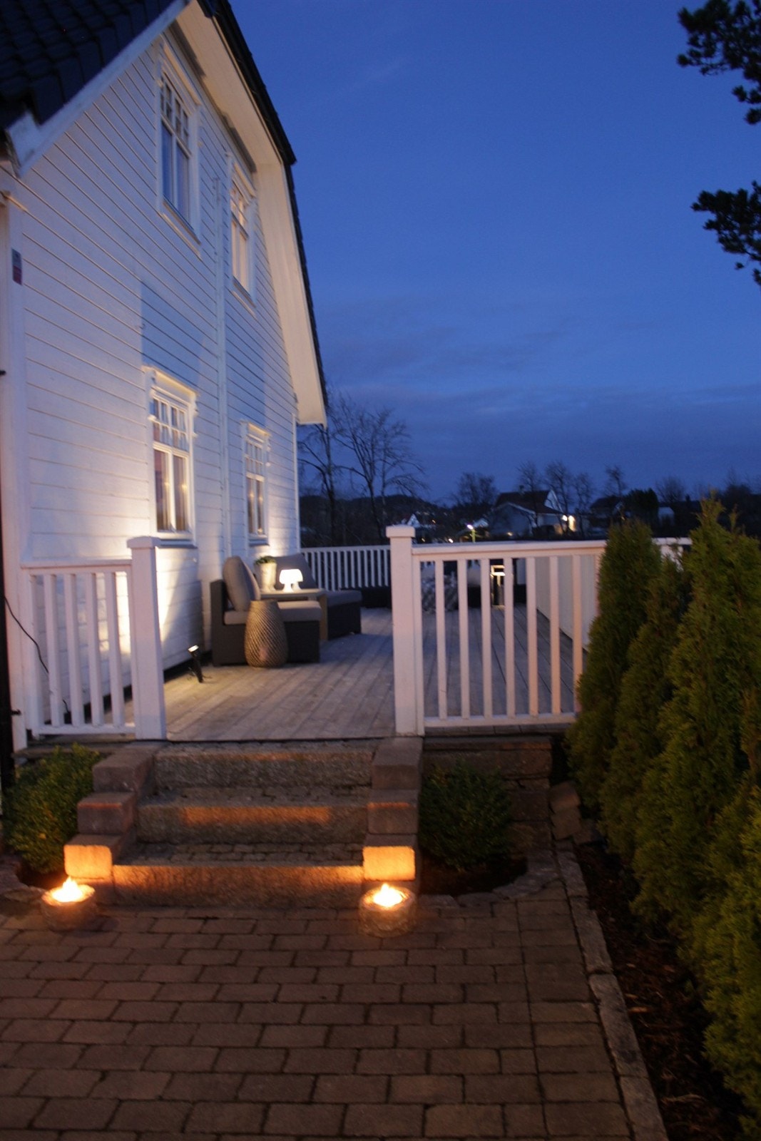 Kveldsbilde tatt av selger. Galleribilde