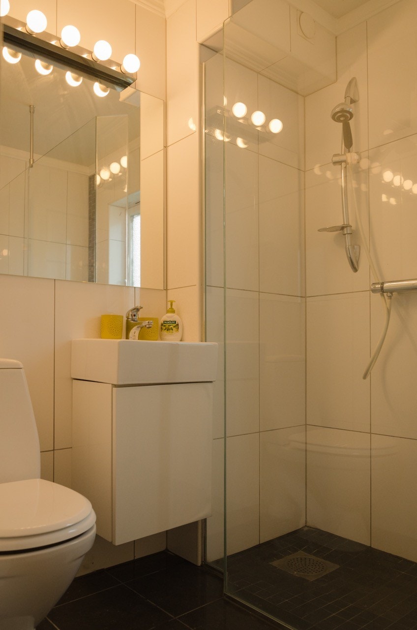 Flislagt bad Galleribilde