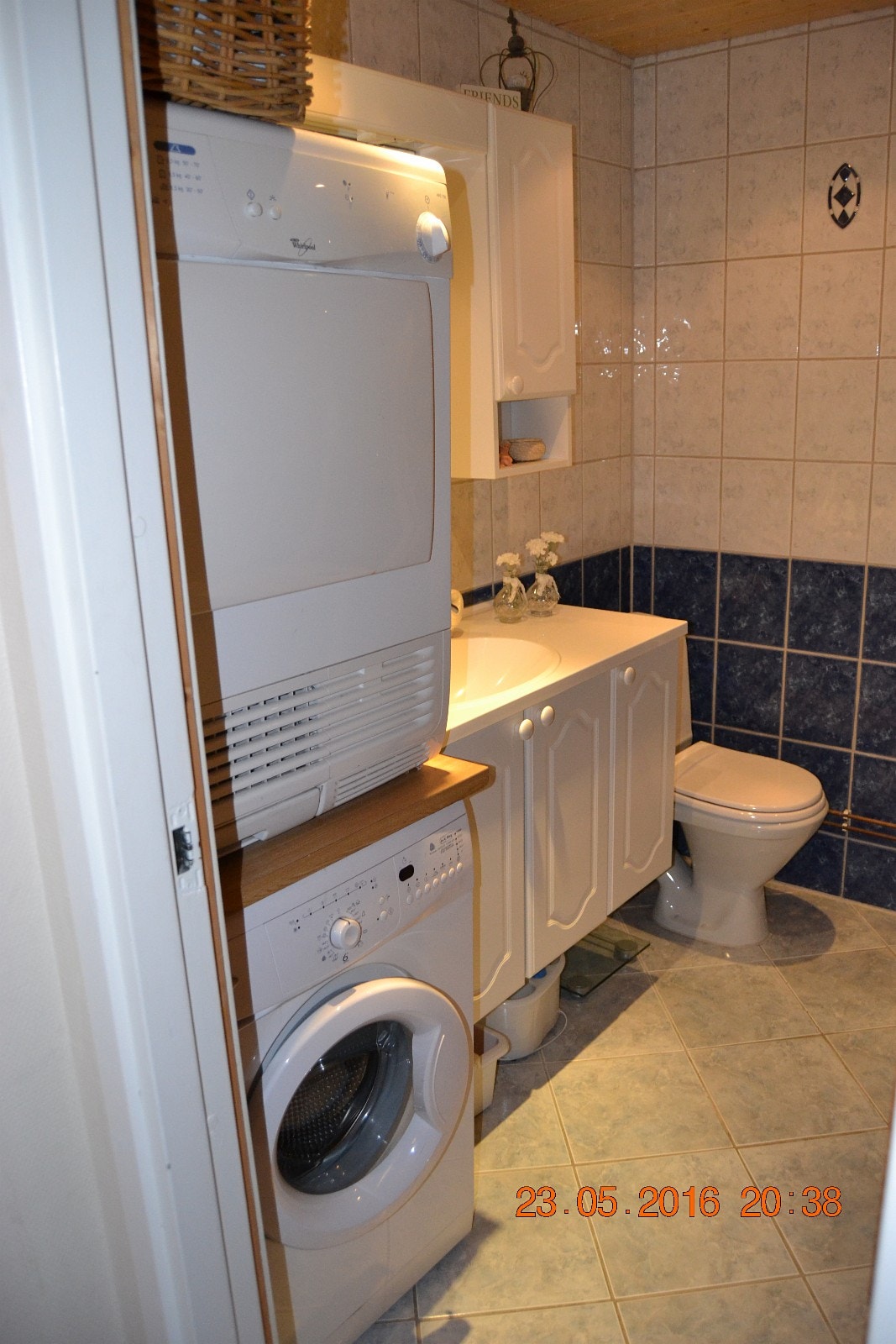 Bad med plass til vask og tørk Galleribilde