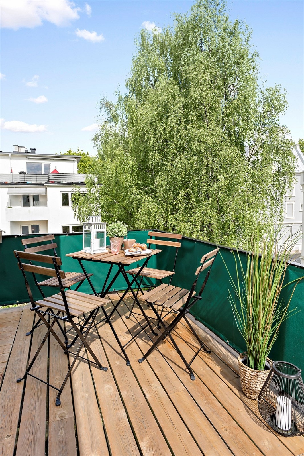 Her kommer solen på morgene - perfekt for frokost Galleribilde