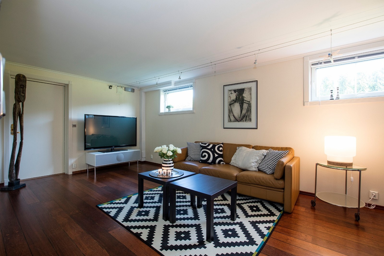 TV / ungdoms stue i underetasjen Galleribilde