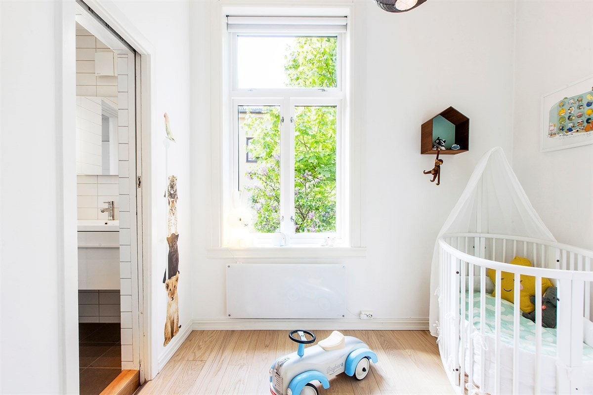 God plass for større seng Galleribilde