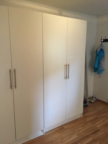 Entre / 3 skap medfølger Galleribilde