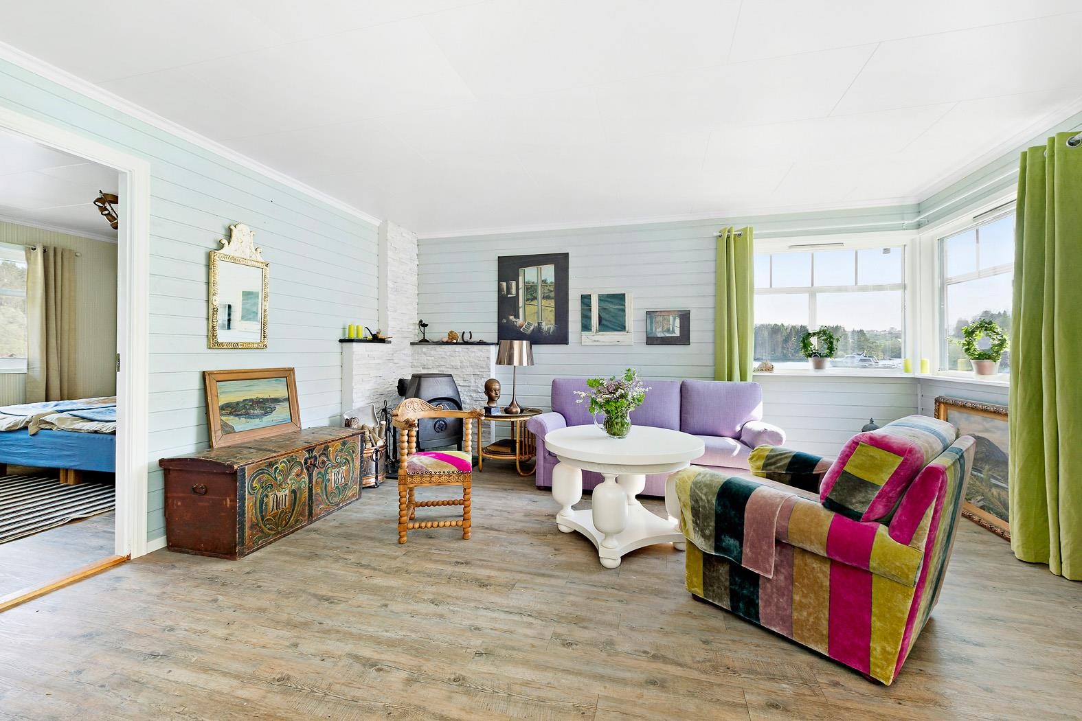 Hytten er moderne men har beholdt den koselige stilen! Galleribilde