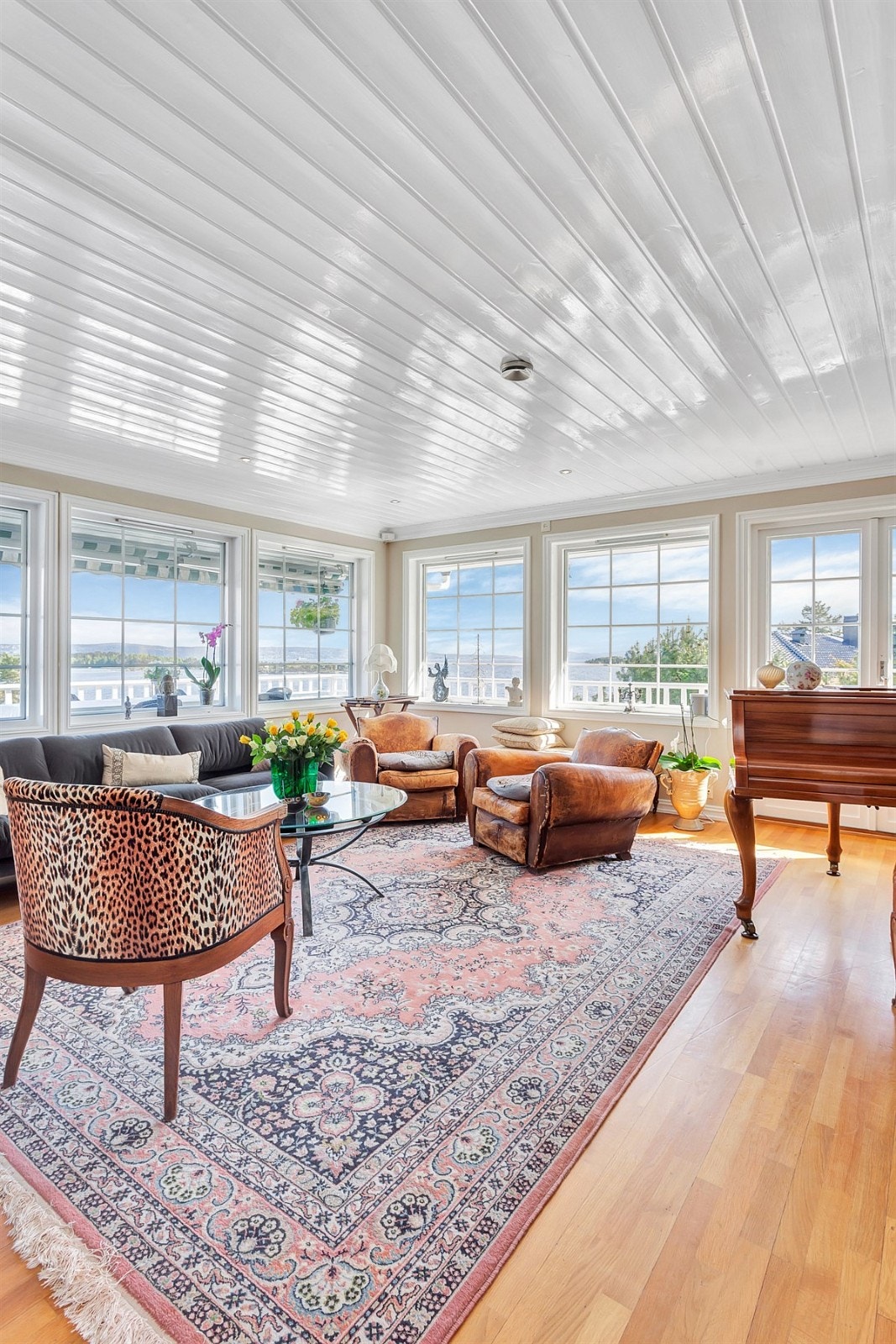 Stue med panoramautsikt Galleribilde