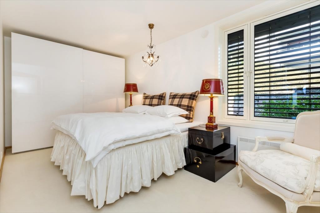 Hovedsoverom med adkomst direkte til bad Galleribilde