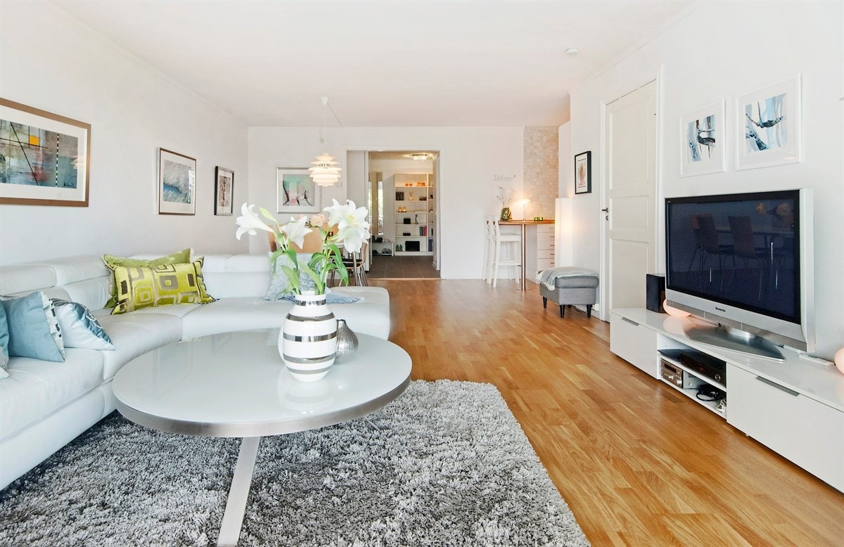 Stue med pene, rene overflater. Galleribilde